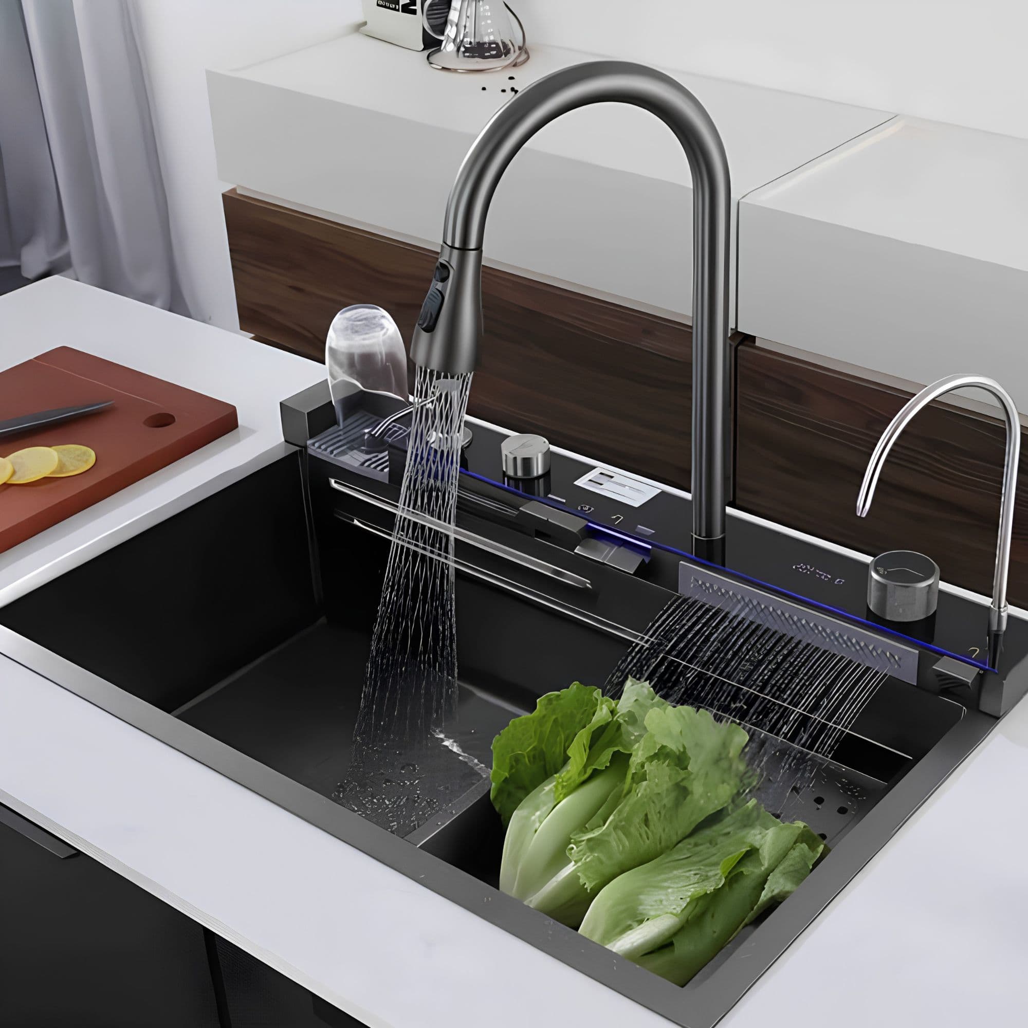INEO Black sink — main view with cascade running