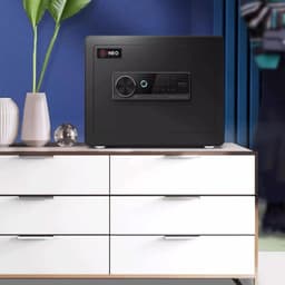 INEO SF03 — lifestyle view on a chest of drawers